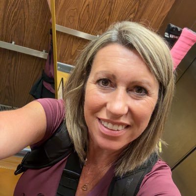 Katiefee937035's profile picture. 