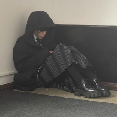 gothwoes's profile picture. 