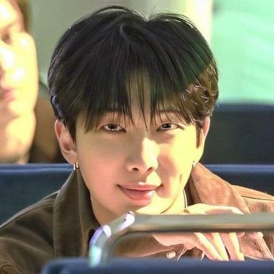 NaayOl4s's profile picture. 21-05-22🌻
02-10-22✨
02-10-25🧡
#Armyᵇᵗˢ