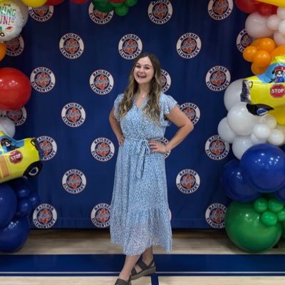 6th Grade Teacher ♡ Kagan Coach ✎ Natcher Jaguars 𓃮 WKU ‘19