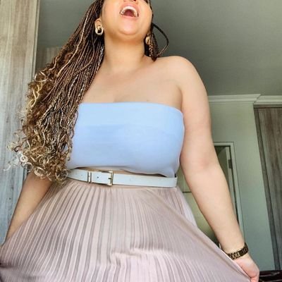 Elizaque86's profile picture. I'm not just a pretty face but have brains