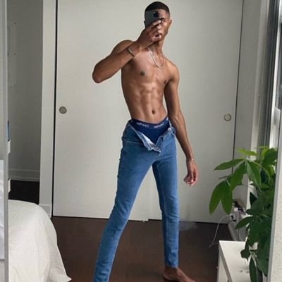 IamtheOYE's profile picture. Online Igbo defender...

Avoid me biko