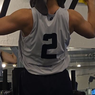 isowon009998192's profile picture. 