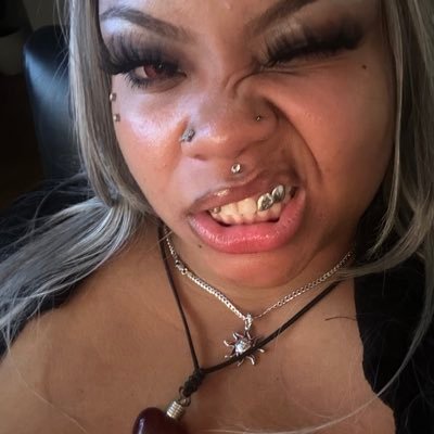 ur Titi • 24 • Pan • Ass eating enthusiast• here to look sexy and laugh, that’s all• @sparecoochi3