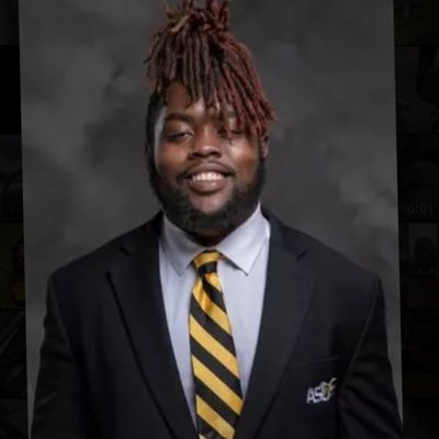 Former Division 1 DT - Master of social work - Player Representative/Scouting consulting