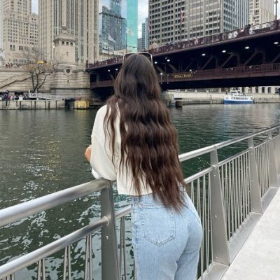 maria110491's profile picture. 