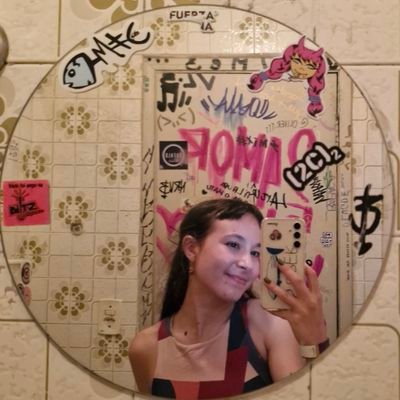 astropulviss's profile picture. ela,dela. letras português linguística, usp.  🐙⁷