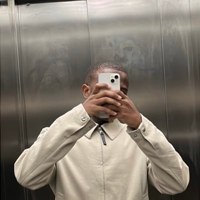 only1kevinkhoza's profile picture. MANCHESTER UNITED. ⚪🔴⚫