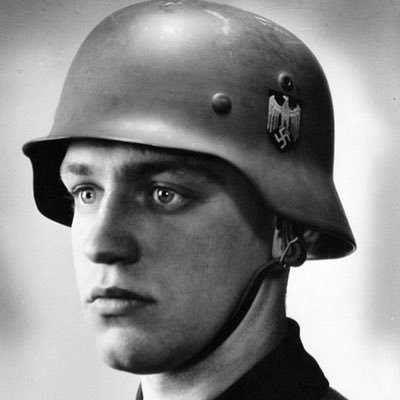 MSeparatista1's profile picture. Oppenheimer my idol, defender of population reduction • to communists, wokes,goys,grandson of Carlos Drummond de Andrade-I am Jew Bobby Fischer not Kasparov