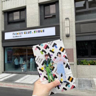 rinemi582399's profile picture. 台湾台北住んでいます、ただのジャニヲタ
You & J 世代 2004～
セクゾ🌹2017~｜I AM:U 🪞2024～
HiHi Jets🛼2021～｜B&ZAI🙌2025～
無言フォローすみません🙇‍♀️