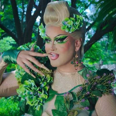 HijxsDeLetal's profile picture. Mi patrona @JuanaGuadalupe_ 👑🦂
                        
#NoHuevear #LMD7