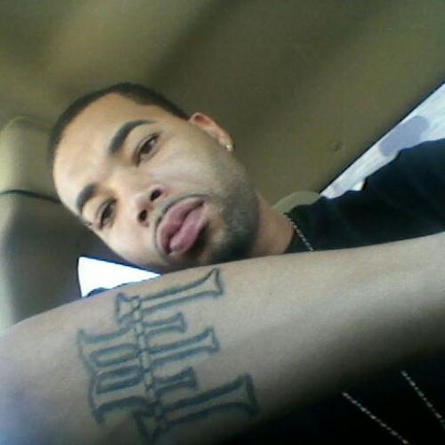 till33's profile picture. Jus when u think it cant  get any better u run into me! Self Explanatory 
4ever Maniakin!! Put my trust in God ,Family, and Success is mandatory!!