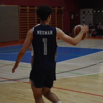 6’2 SG // Rome City Institute ‘29 // Email: liam.neuman1@gmail.com