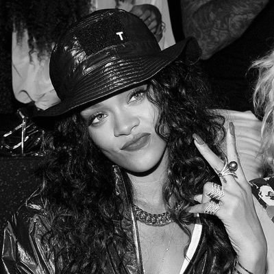 ecemgilmore's profile picture. ben daha tatli ve samimiyim