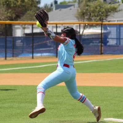 Aubri_4Martinez's profile picture. 🥎🏐2030~RHP/UTL ~MVHS🧡🖤🐾 M.I.S Softball Aubrimartinez2030@gmail.com