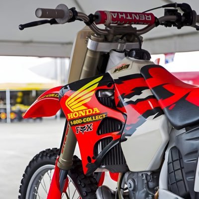 chrisb562's profile picture. 