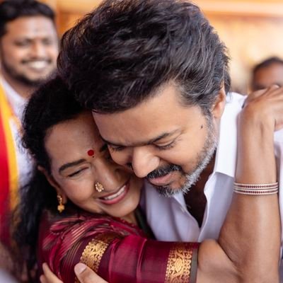 😍Vijay devotee 😎
Thalapathy rasigan na thol kudupen😎😃
Tamilanda😀
Mechanical Engineer 😉
Future VIP😎