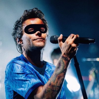 multiediterr's profile picture. insta/tiktok: 𝗺𝘂𝗹𝘁𝗶𝗲𝗱𝗶𝘁.𝗲𝗿 ~ i’m full of coffee and tv show scenes (cw, netflix, sw, abc)