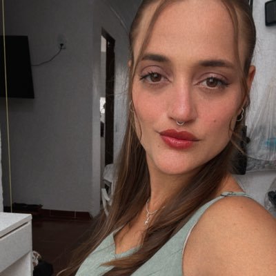 carol_combat's profile picture. 