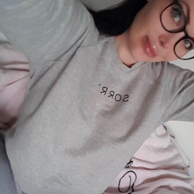 Cutie_berry17's profile picture. Hey....