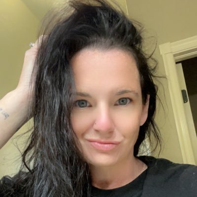 KellyKen2022's profile picture. Hi 👋