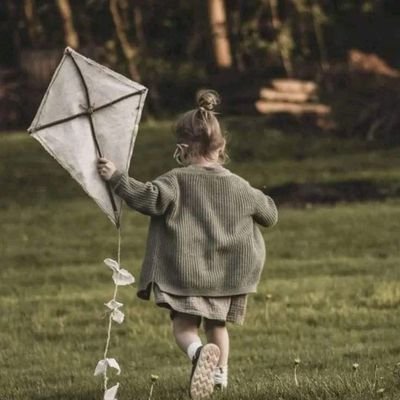 raniaa255's profile picture. intern dentist AU