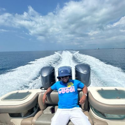 userinfinity1's profile picture. It g ma • tweet lyrics •