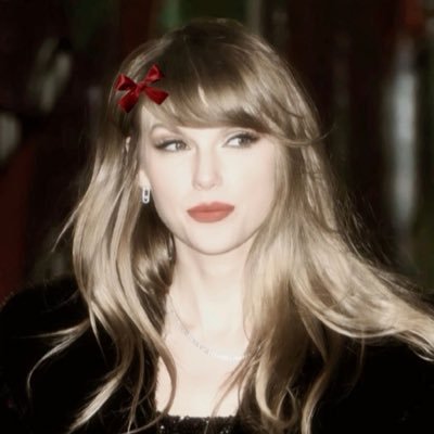 🎧ྀི♪⋆ she/her - saw paraswift and blackpink in milan⋆ 𐙚 taylana, gilmore girls, tvd and paramore lover 🌺🪩⠀⠀ ⠀⠀⠀ ☾ in my alter ego era 🍷