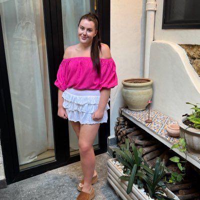 CharlottePowel5's profile picture. 