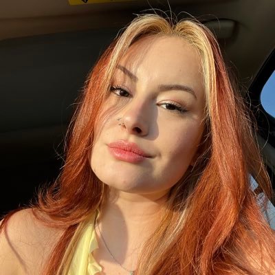 ecemaakyol's profile picture. Doğadan bir YouTuber’ın filtresiz düşünce akışı  🍃