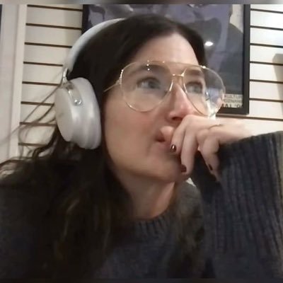 M1LFSLVT's profile picture. very lesbian activities ── ✶⋆.˚