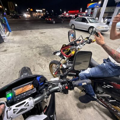 deecutzz's profile picture. 