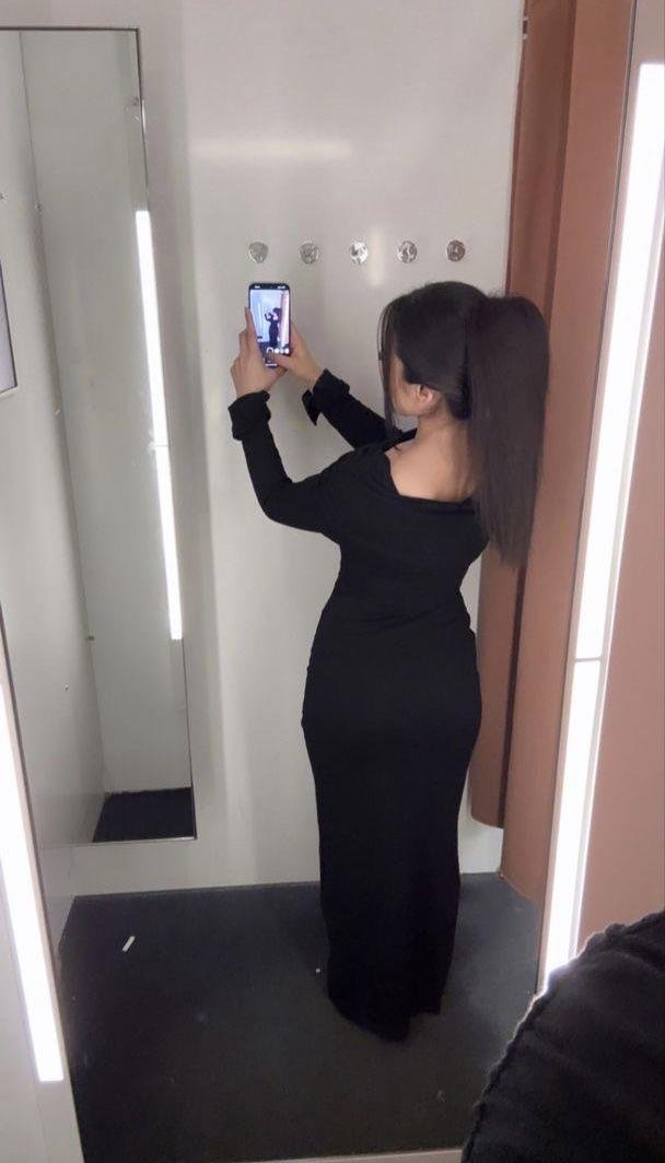 Aline_SotoH's profile picture. This is just my spam page... Please follow my real account @Gigifreeze