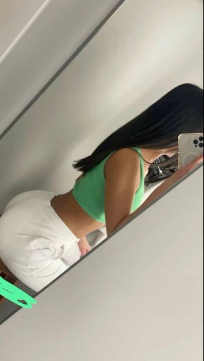 This is just a side page... Kindly support my real account @Gigifreeze