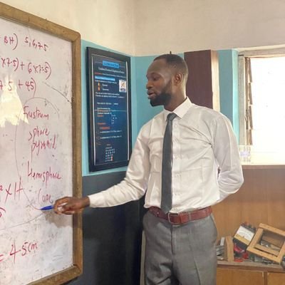 foodie,love pastries and grills, smallchops specialist @foc_fadaofchops . Educationist BSc.BEd Mathematics Education @university of Lagos.