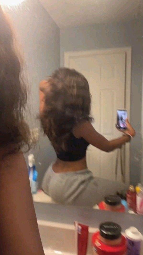 Anana_Callapi_'s profile picture. This is simply my spam page... Kindly check out my real account @GiaCelyn