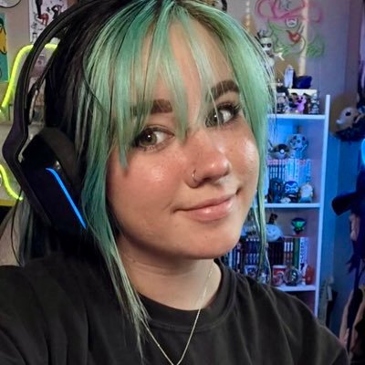 lewd and rude, my dude. poggers. she/her. wanna be twitch streamer. STREAMAS TOP 20!!!! b♡
