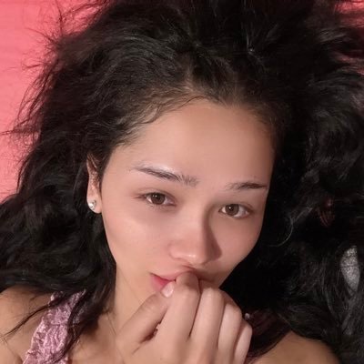 mikamontagxo's profile picture. not your average singer/songwriter/producer 😁          MY DEBUT ALBUM MIKA IS OUT NOW ❤️⭐️