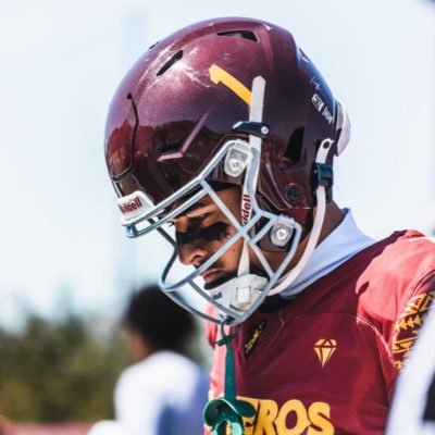 QB | RS Freshman | 6’1 195 | Glendale College | 4.0 GPA | NCAA ID# 2311156844 chrisbreazeale06@gmail.com #6267556440