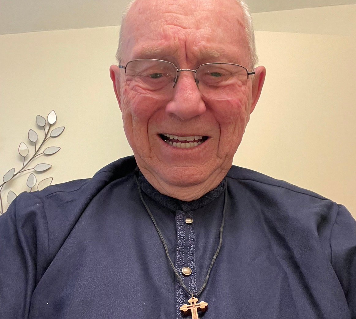 Mhenrywar's profile picture. 