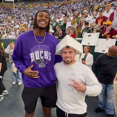 eggie234's profile picture. 20, Hemophilia B severe 💉🩸,  UW-Parkside, student manager for Track&Field at Parkside