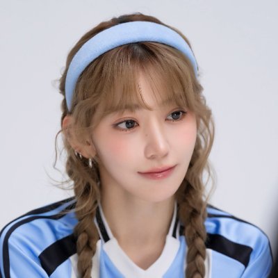 artista. apaixonado na sakura miyawaki. tenho problemas pessoais com main dancers. vulgo Ori 🐧