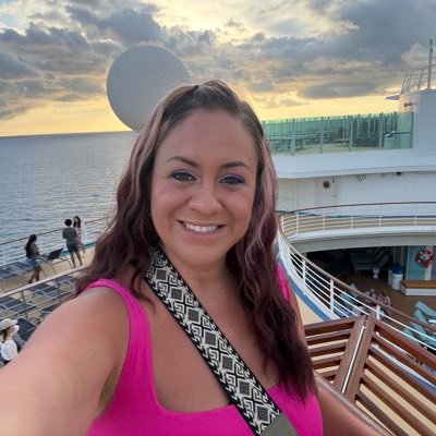 alinalorenaaa's profile picture. hardly home but always reppin 💕📍DEN