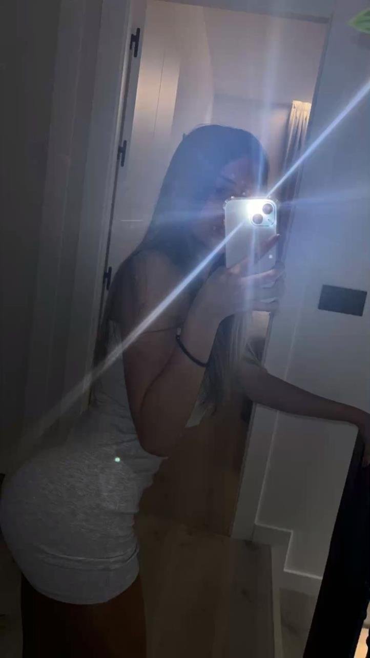 Catalina_Delal's profile picture. This is only a spam page... Kindly follow my primary account @GiaRainy