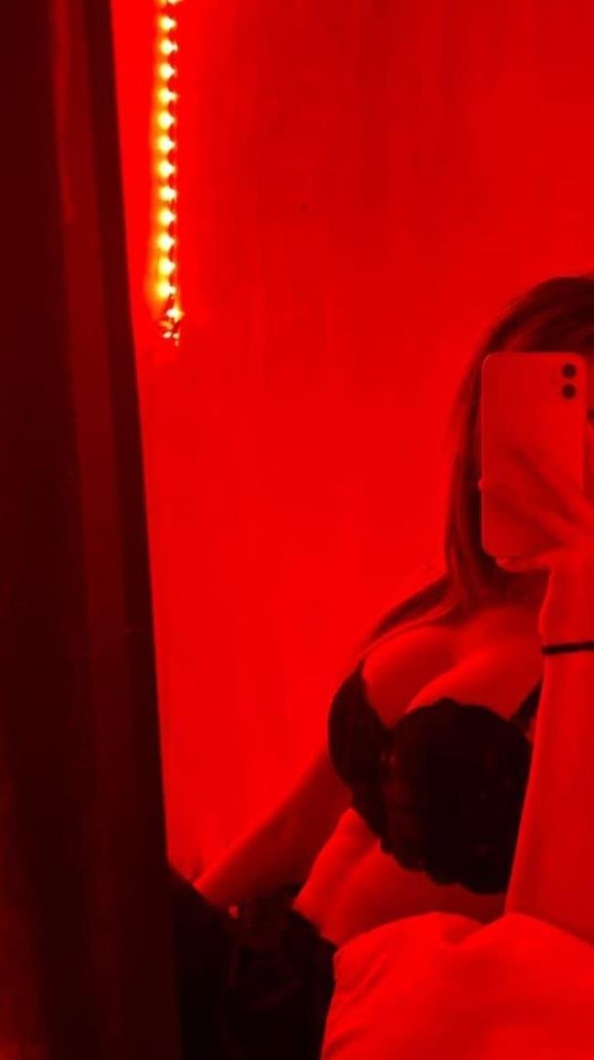 Gabella_Guaran's profile picture. This is simply a spam page... Go ahead and follow my main page @GiaRainy