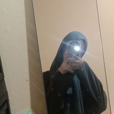 karaicaww's profile picture. 