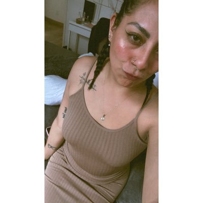 kariiz_alvarez's profile picture. 🖤🩶🖤