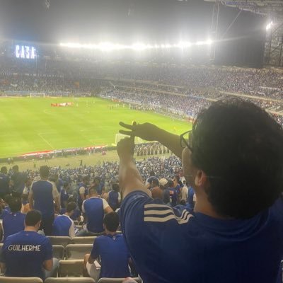 🦊 Cruzeiro 🟣 Vikings 🚀 Rockets 📚 Dois livros de poesia publicados