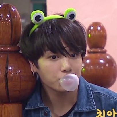 old account gone 😭 mainly btsvtxt, atz, shinee, skz, Day6, +more! | 180923 + 220903 🔎💎✨ | 25+, mdni | I rt a lot | she/her | fan account ✌🏻