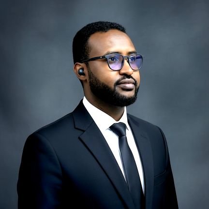 Founder & CEO @AmkaStock 📈
Empowering Businesses with Software Solutions.